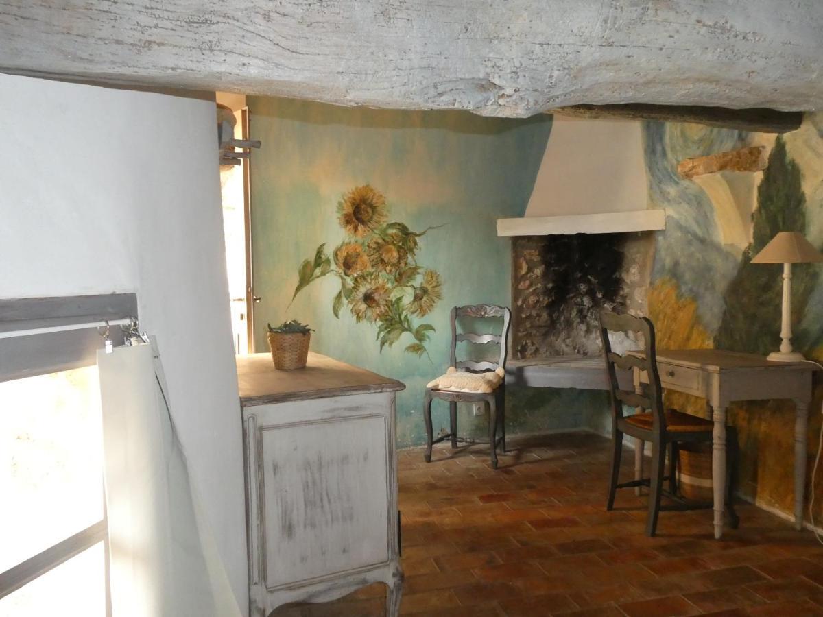Le Jas Des Aiguiers Hotel Saint-Saturnin-d'Apt Exterior foto