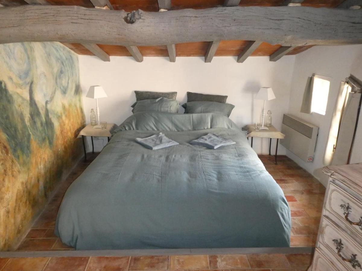 Le Jas Des Aiguiers Hotel Saint-Saturnin-d'Apt Exterior foto
